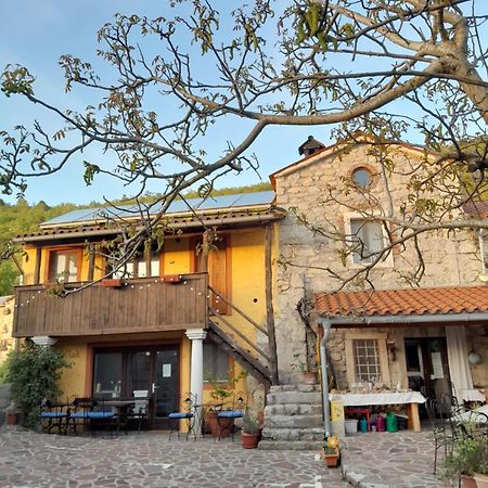 Hostel Xaxid Crni Kal Exterior photo